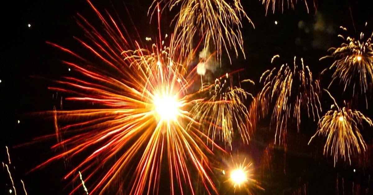 'Brilliant' firework display illuminates resort